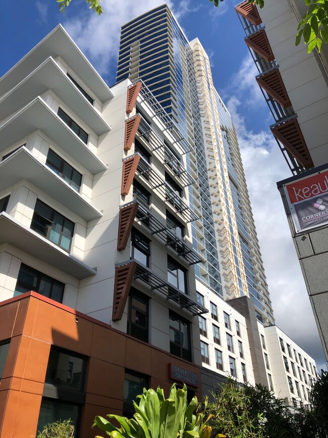 Building Photo - LUXURY 1/1/1 AT KEAUHOU PLACE, OCEAN/CITY/MOUNTAIN VIEWS