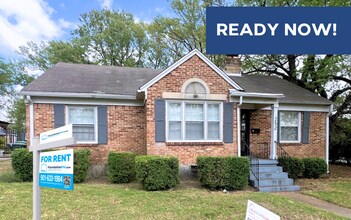 Building Photo - 252 E Edwin Cir