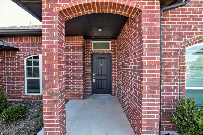 Foto del edificio - 2321 Norwood Dr