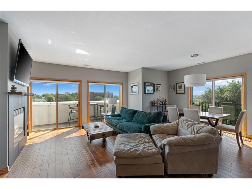 Foto principal - 3000 Raleigh Ave