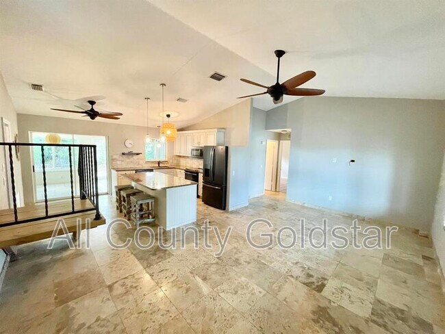 Foto del edificio - 13349 Buckett Cir