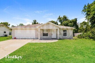 Building Photo - 2657 Bentley Dr