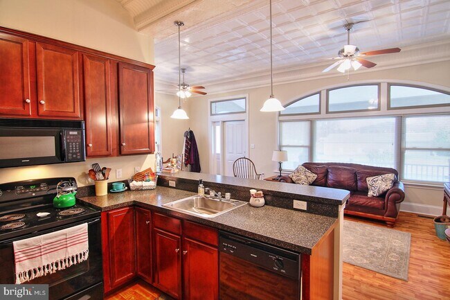 Foto del edificio - 2108 Weavertown Rd