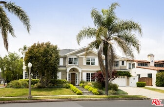 Building Photo - 501 Toyopa Dr