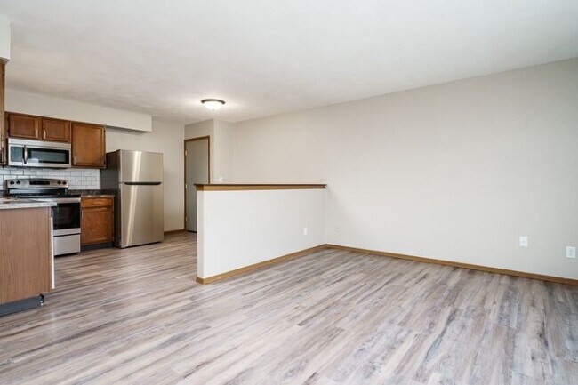 Building Photo - 5505 Windy Knoll Dr