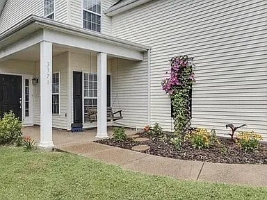 Building Photo - 3171 Langley Dr