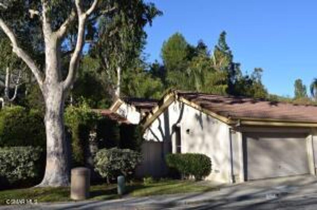 Primary Photo - This is a lovely 2 bedroom, 1 1/2 bathroom...