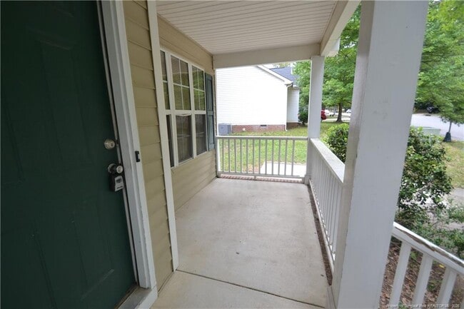 Building Photo - 1512 E Lenoir St