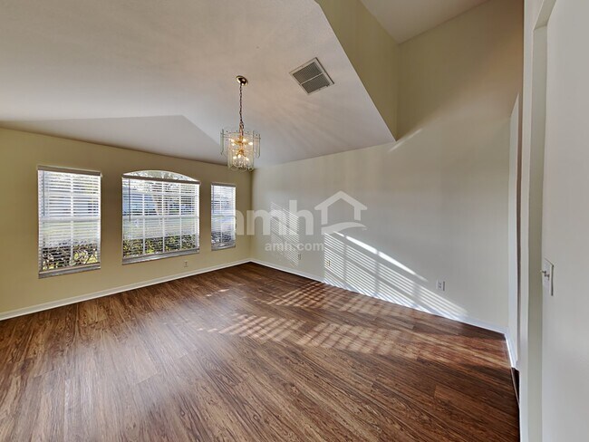 Building Photo - 3348 Clover Blossom Circle