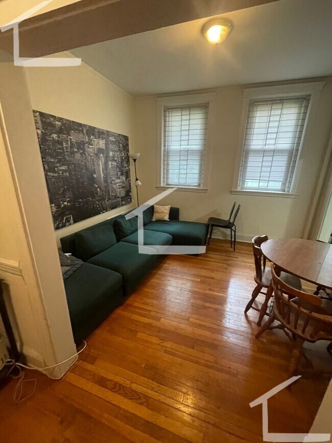 Foto del edificio - Large 3 bed unit right next to the Green Line in Brighton!