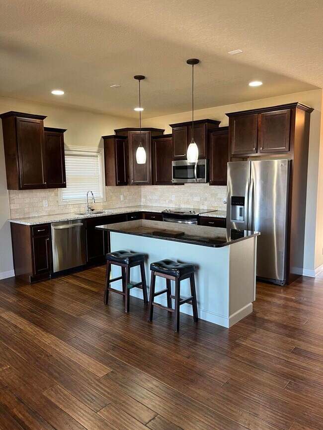 Building Photo - 5611 Bower Ln