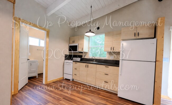 Foto del edificio - 22499 Parrotts Ferry Rd