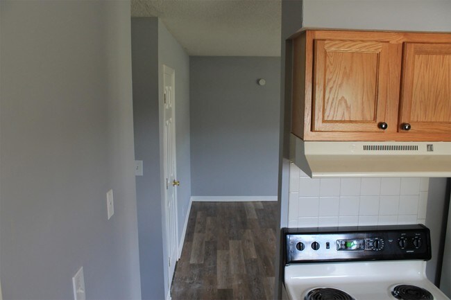 Foto del edificio - 713 Demaret Dr