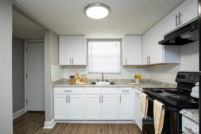 2BR, 2BA - - Uptown Apartments