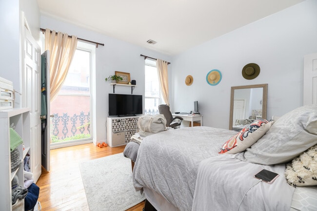 Building Photo - 57 Otis St