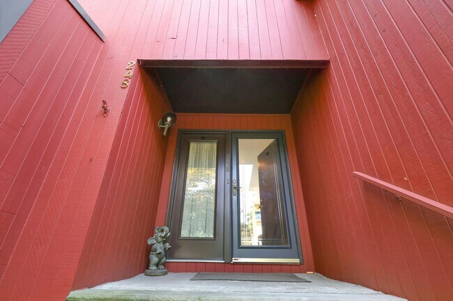 Foto del edificio - 248 Butternut Dr