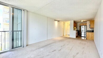 Building Photo - 3161 Ala Ilima St