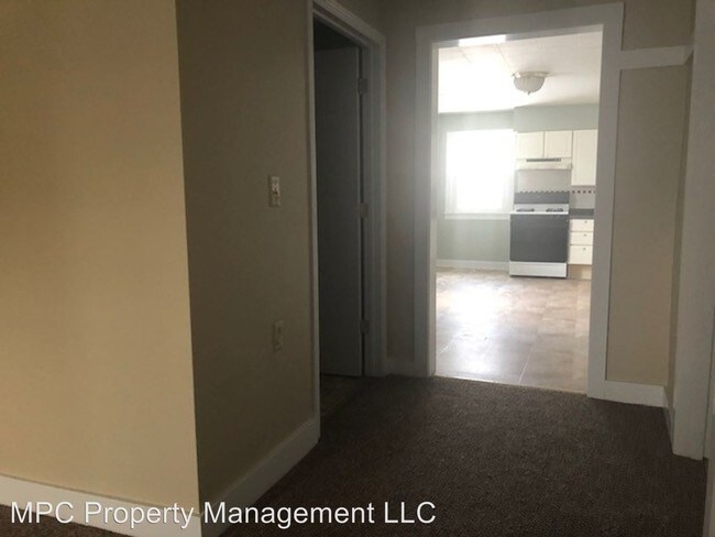 Building Photo - 1 br, 1 bath Apartment - 315 S 8th Street