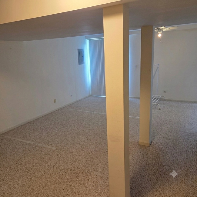 Basement 1 - 5395 Elizabeth Place
