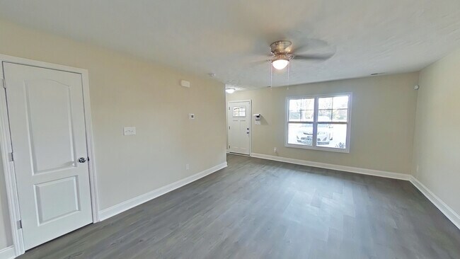 Building Photo - 117 Underwood Street