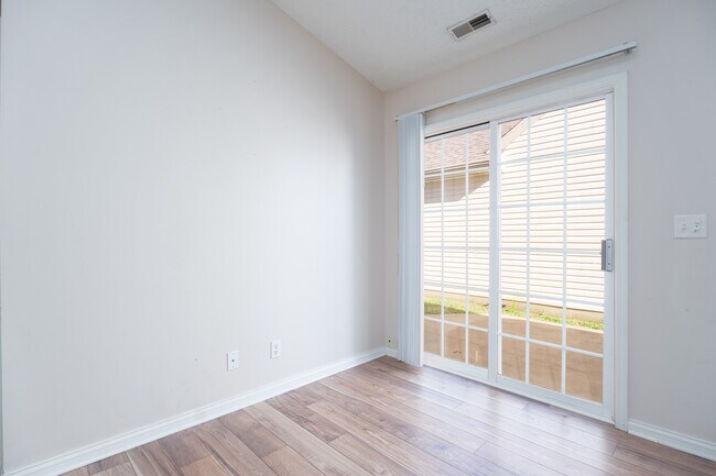 Foto del edificio - 2509 Arbor Ter