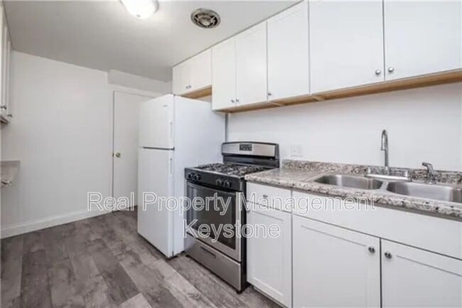 Photo - 307 Greenlee Road House