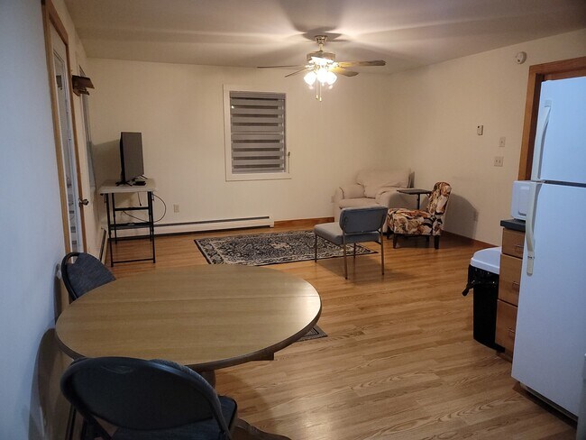Foto del edificio - 474 Willow Brook Rd