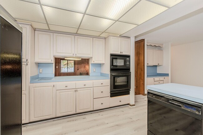 Foto del edificio - 22745 Wrexford Dr