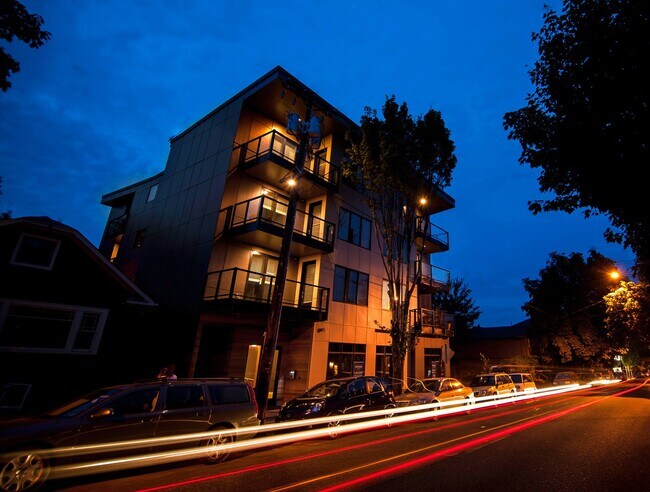 Foto del edificio - 2651 NW Thurman St