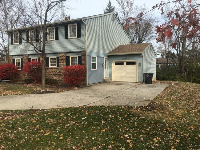 Foto del edificio - 5722 Bluebird Ct