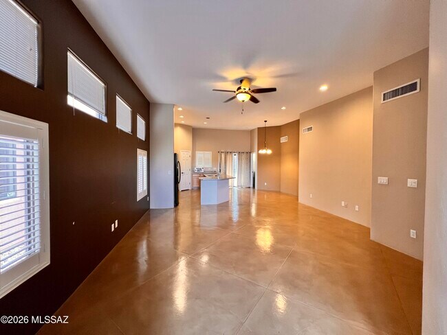 Building Photo - 3110 N Ave Del Clarin