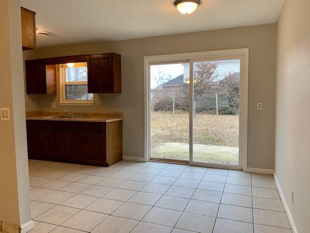 Foto del edificio - 1509 Rolling Oaks Dr