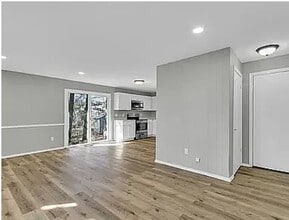 Building Photo - 3007 Flessner Rd