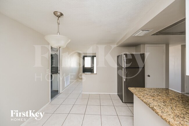 Foto del edificio - 10905 Kingsbridge Rd