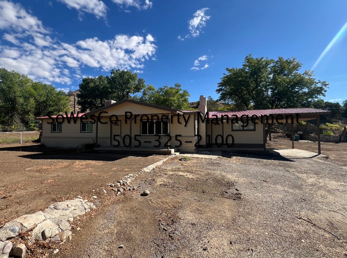Primary Photo - Gorgeous Home on almost an acre