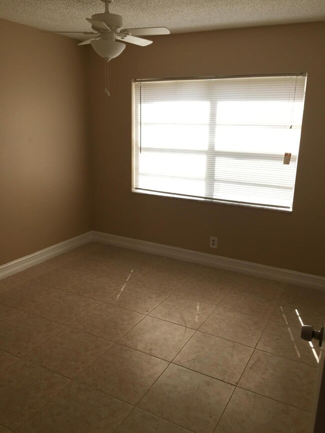 Building Photo - 22746 SW 55th Way