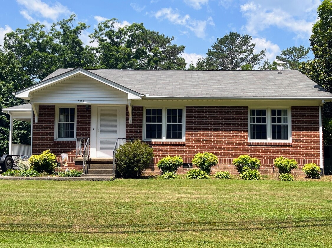 3805 Knollwood Dr, Chattanooga, TN 37415 House Rental in Chattanooga