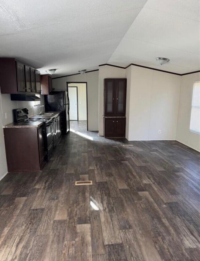 Foto del edificio - 511 County Rd 2218