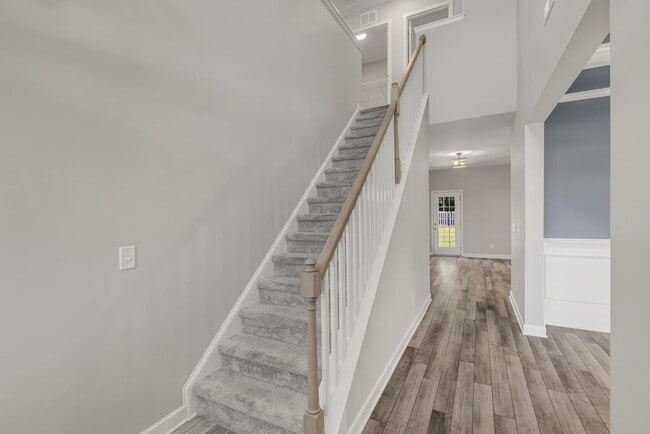 Foto del edificio - House Available NOW!