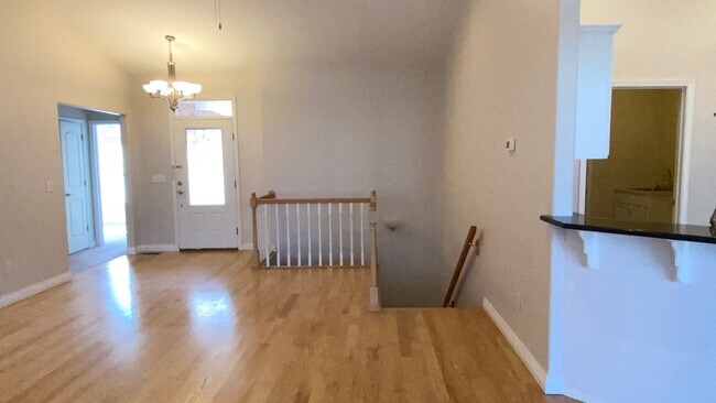 Building Photo - 12151 Fairway Circle, Rolla - Available Now
