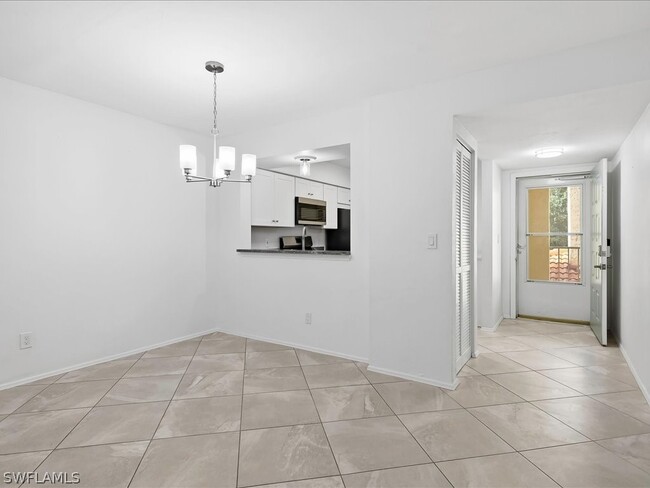 Building Photo - 1001 Foxfire Ln