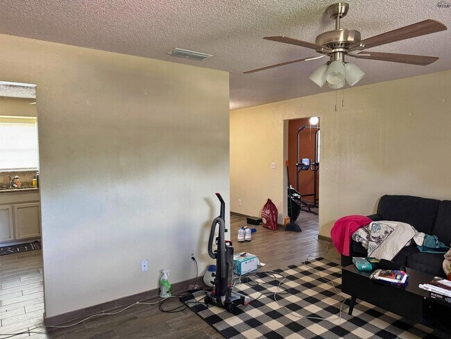 Foto del edificio - 4103 Beard Ave