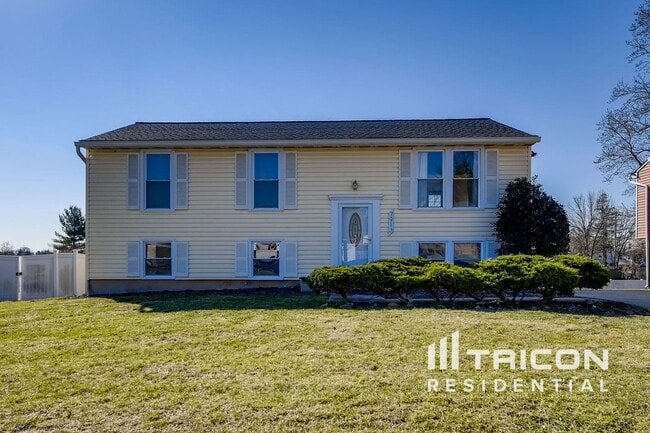 Foto del edificio - 7913 Jody Knoll Rd