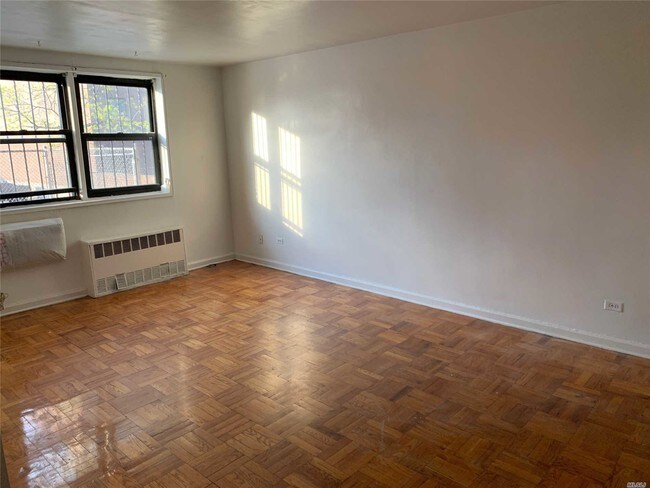 Foto del edificio - 137-05 Franklin Ave