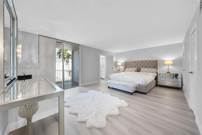 Photo - 707 NE 27th Ave Townhome