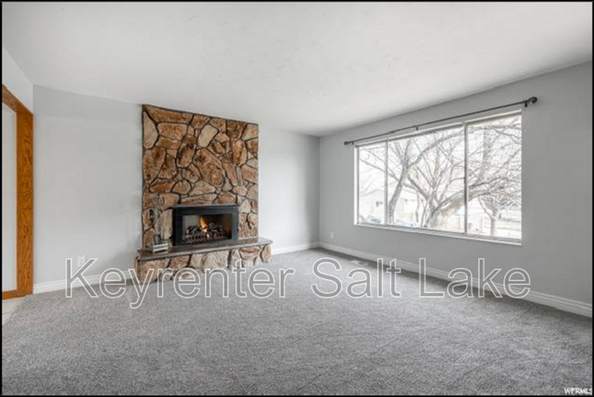 Building Photo - 2373 Jack Cir