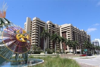 Building Photo - 600 Biltmore Way