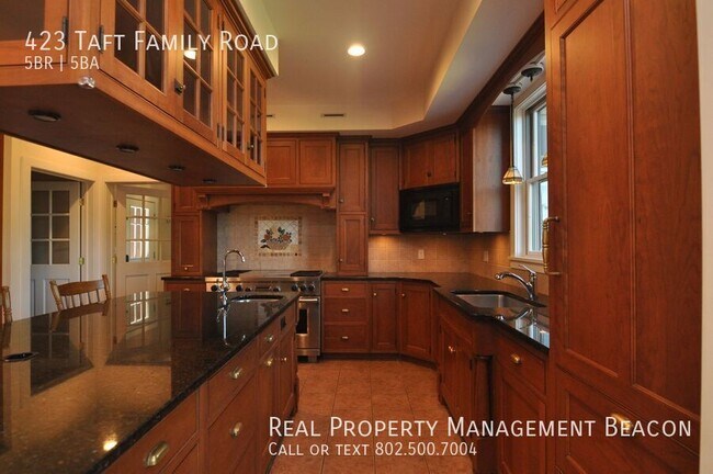 Foto del edificio - 423 Taft Family Rd