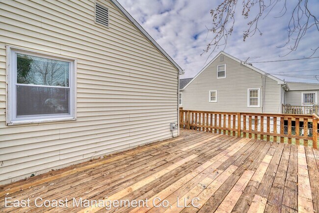 Building Photo - 2 br, 1 bath House - 4624 Mary Ave