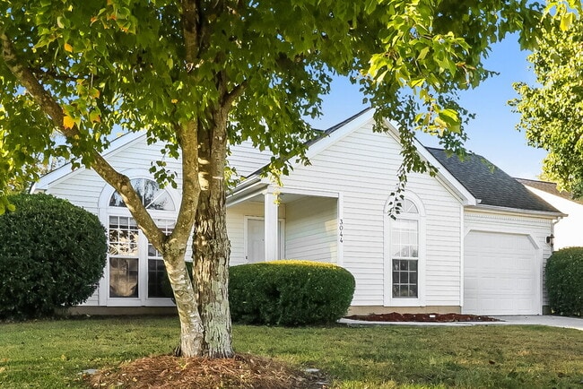 Building Photo - 3044 Hawick Commons Dr